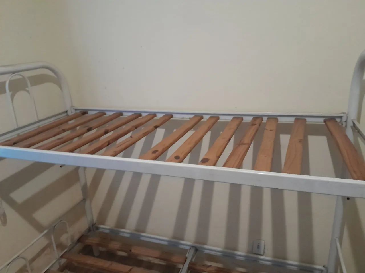 Cama beliche de ferro - Foto 4