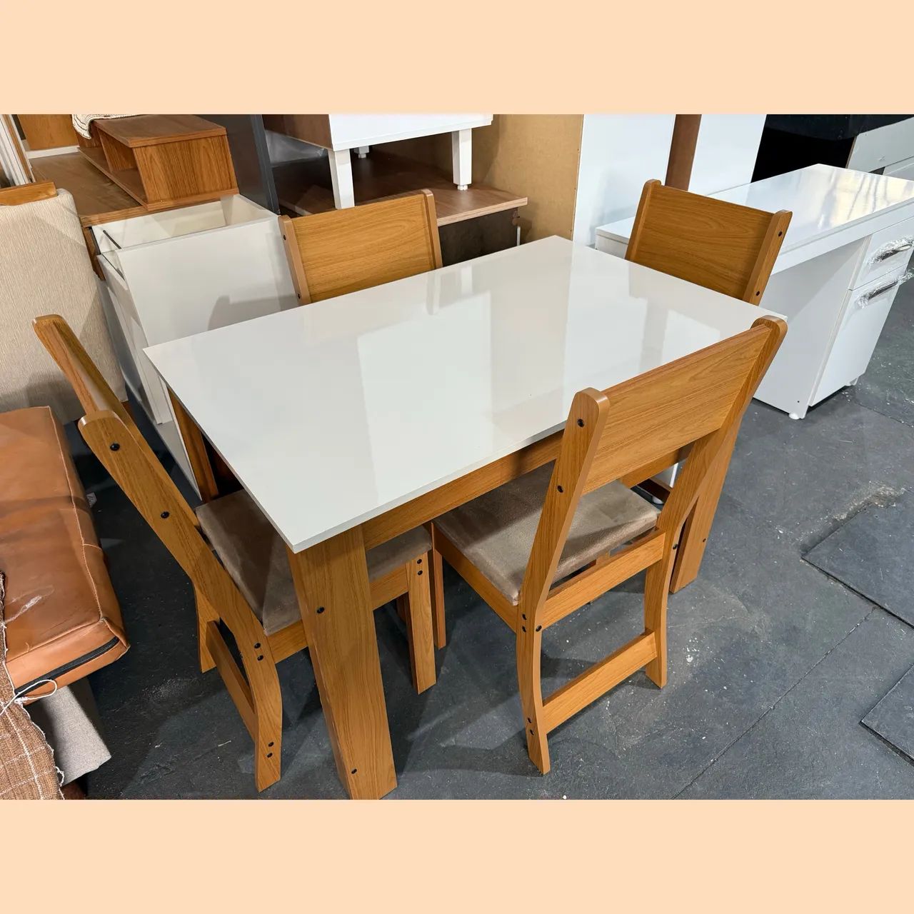 Mesa com 4 cadeiras - entregamos hoje  - Foto 2