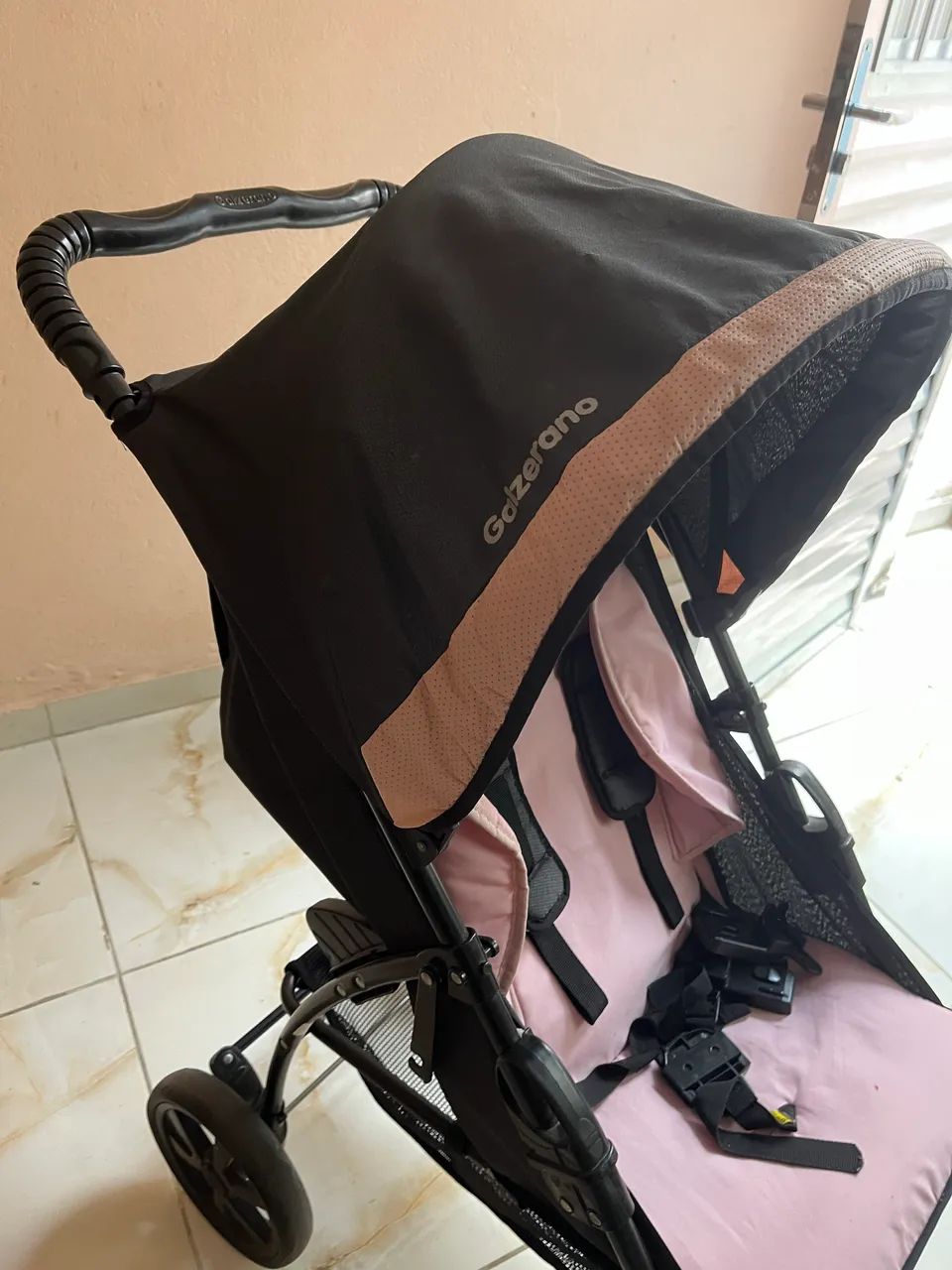 Carrinho de Bebê com bebê conforto - Foto 4