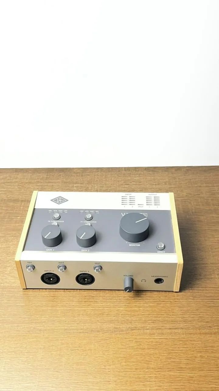 Kit Studio Universal Audio, Volt 276 (interfac + mic + headphone) - Foto 5