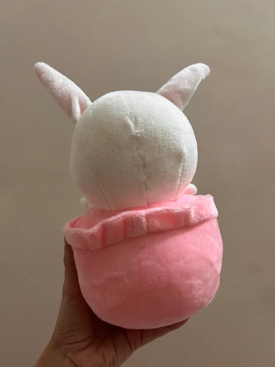coelho de pelúcia rosa e branco  - Foto 2