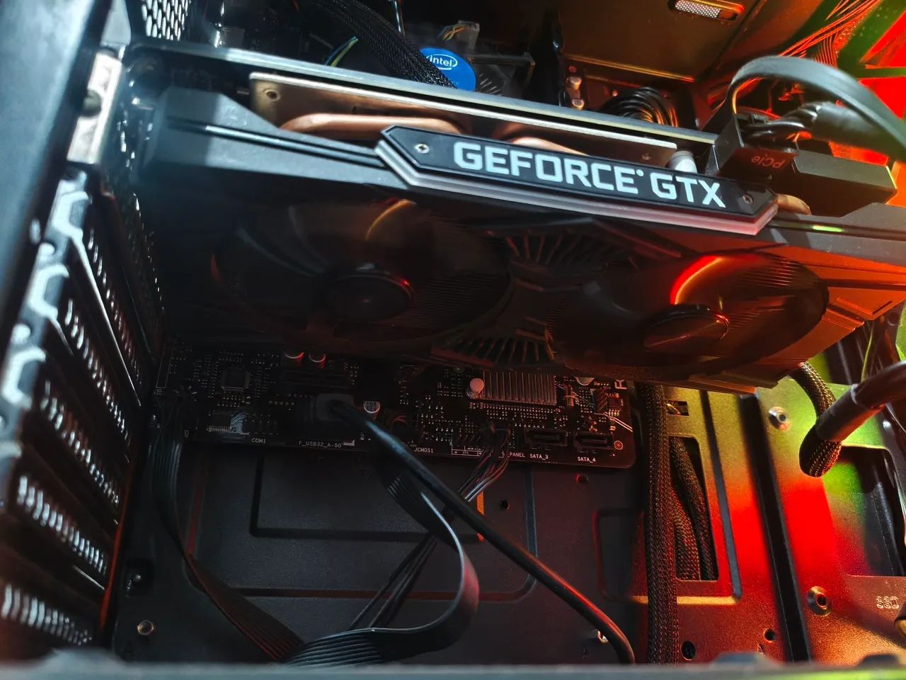 GTX 1660 SUPER - Foto 3