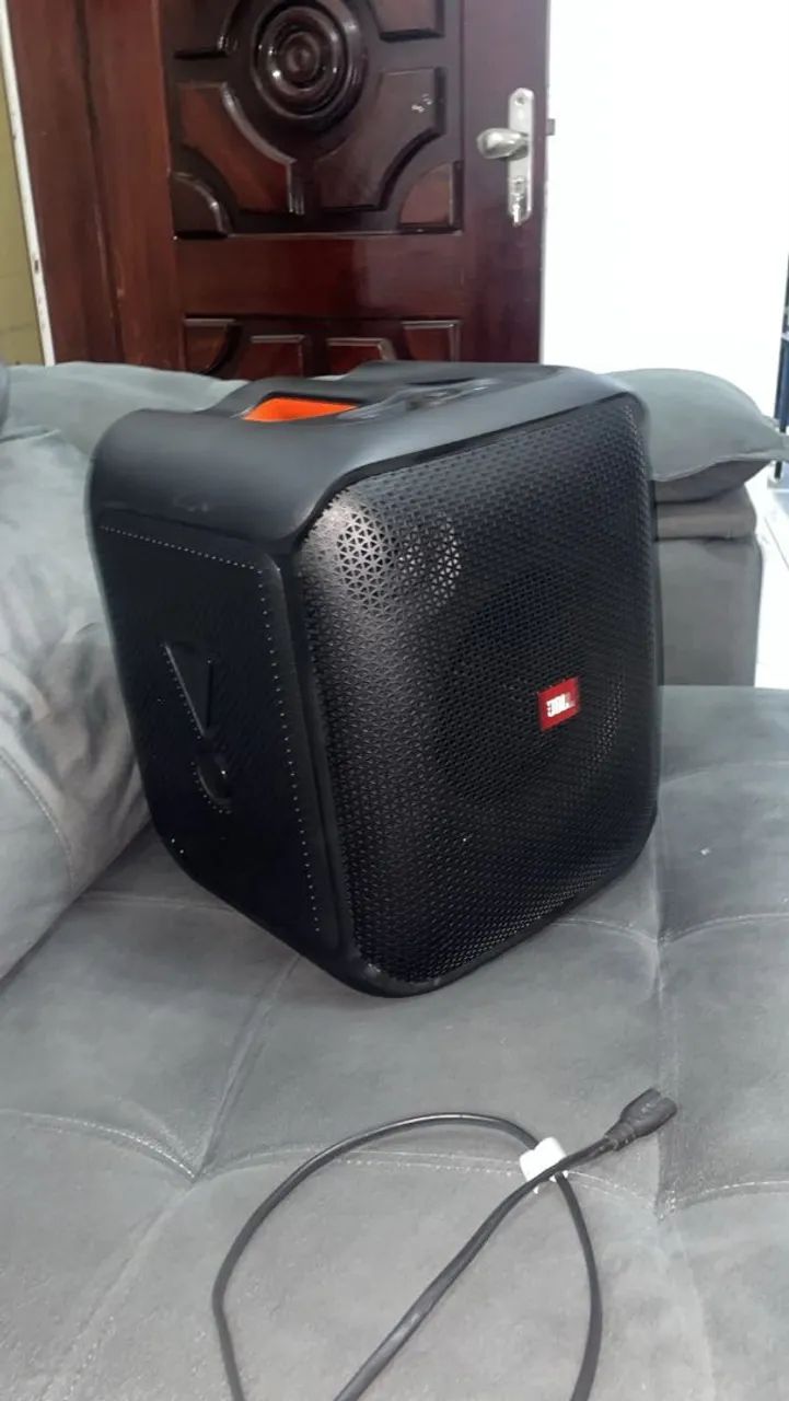 JBL PartyBox Encore Essential 1