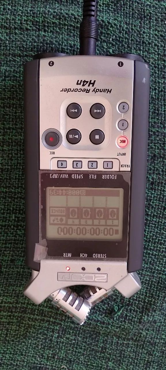 Gravador zoom h4n