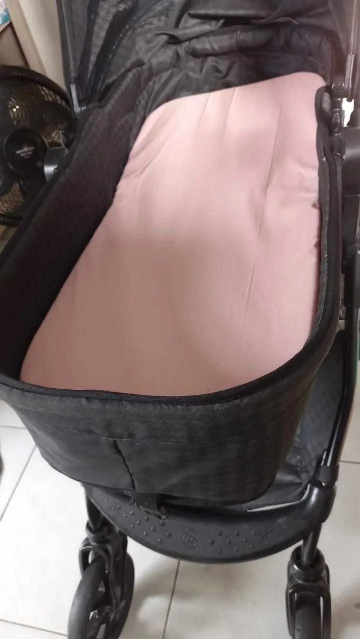 Vendo carrinho de bebê Galzerano - Foto 3