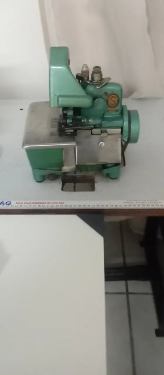 Máquina overloque  - Foto 2