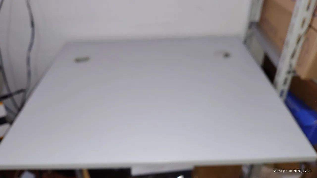 Mesa de computador e estudos linda  - Foto 4