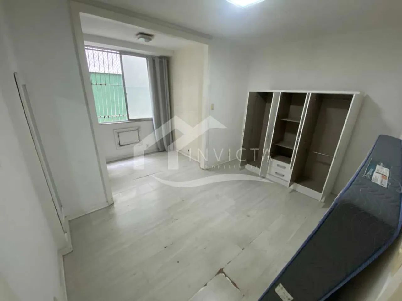MARAVILHOSO QUARTO E SALA