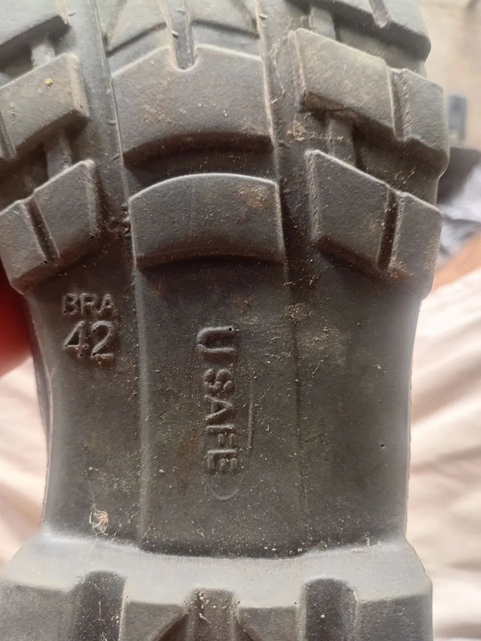 Bota nova tamanho 42 43 - Foto 2