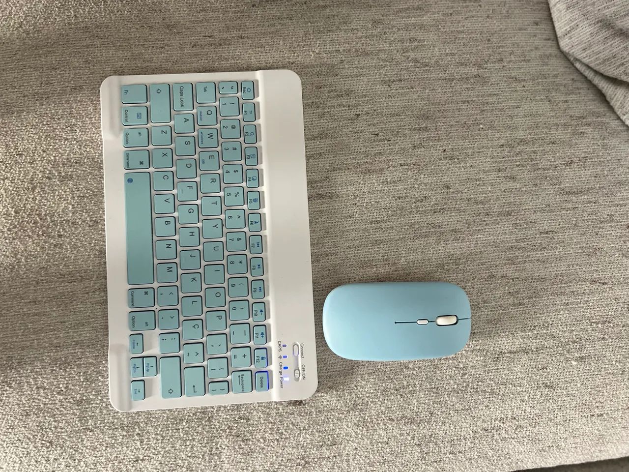Kit Teclado + Mouse Bluetooth Sem Fio - Excelente Estado