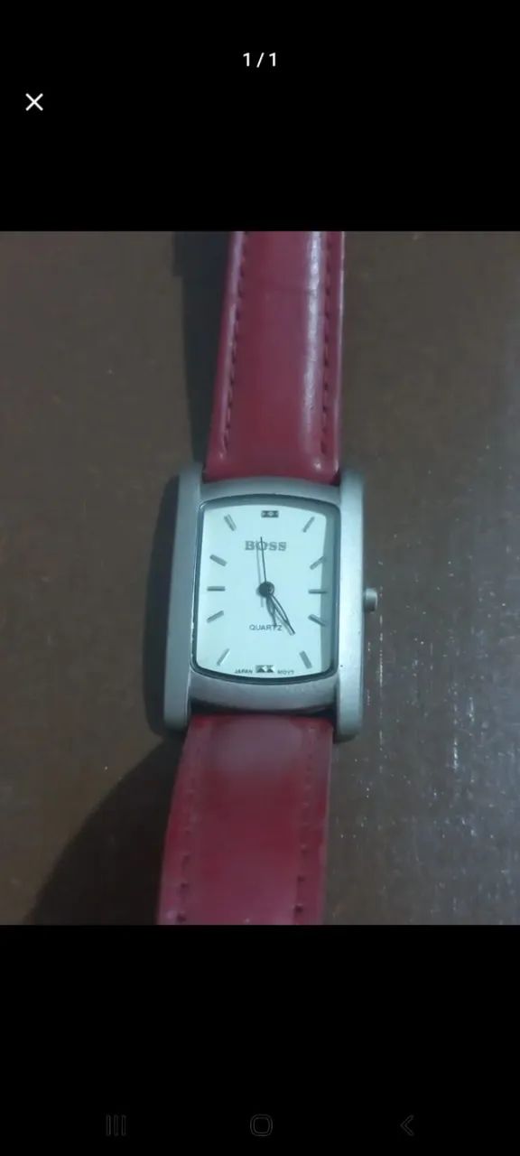 Relógio Feminino Quartz Retangular BOSS com Pulseira Vermelha - Foto 2