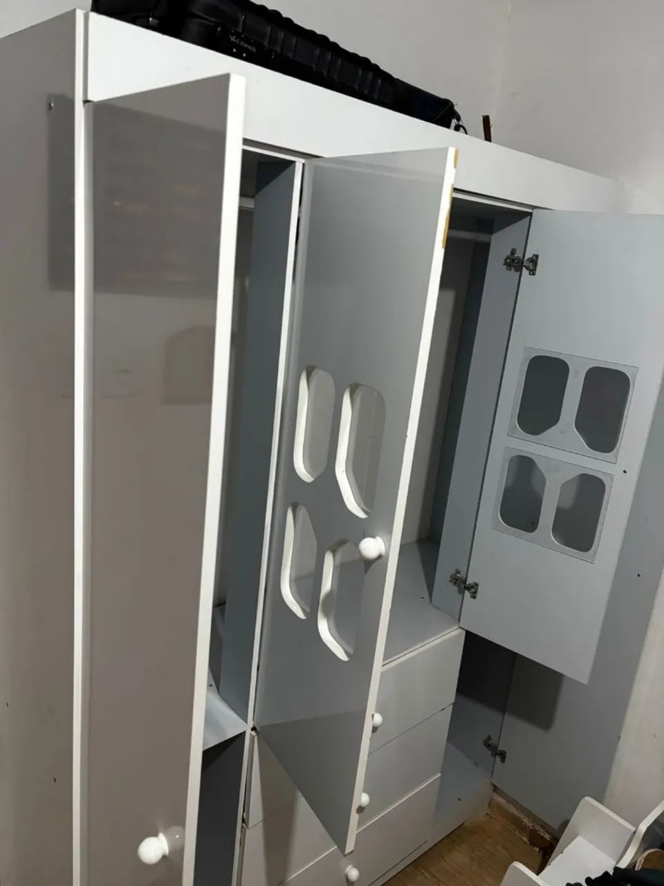 Guarda roupa e comoda infantil  - Foto 3