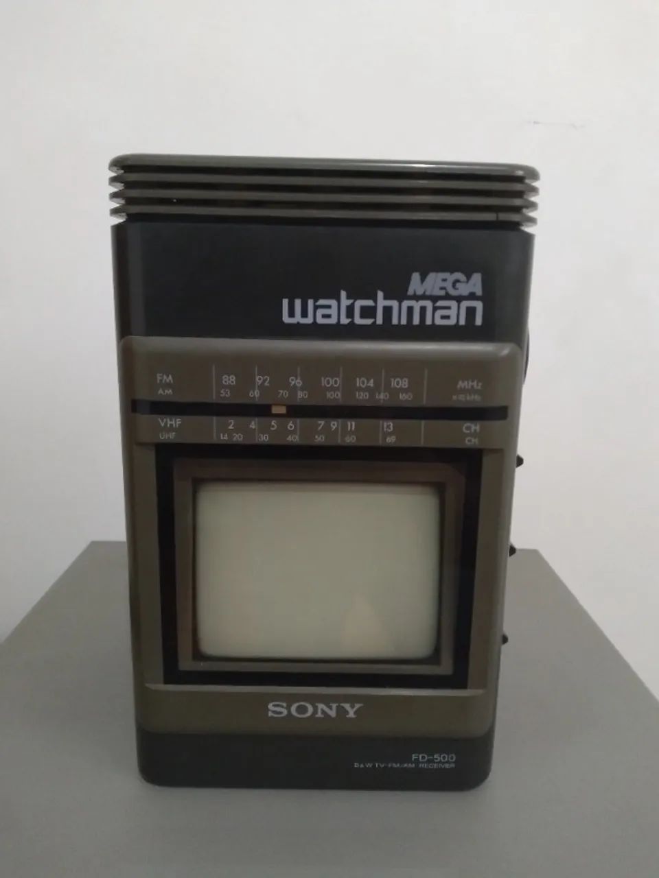 TV tubo crt Sony 4.5 polegadas Mega Watchman FD 500