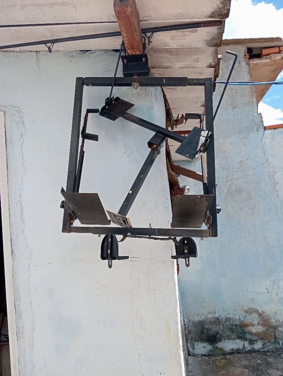 Vendo suporte para tv de tubo