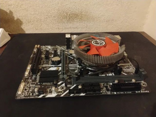 Kit Upgrade LGA 1151 - Placa Mãe PCWare IPMH310G PRO + Processador Intel Core i5-8400 + Co - Foto 2