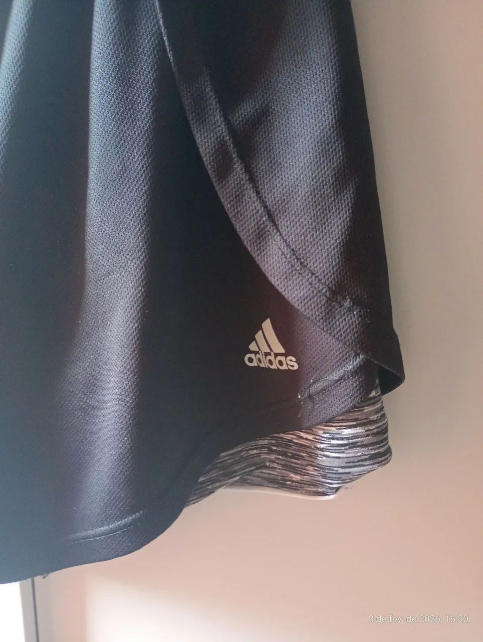 LOTE 50 ROUPAS FEMININAS  + MALA GRANDE  - Foto 3
