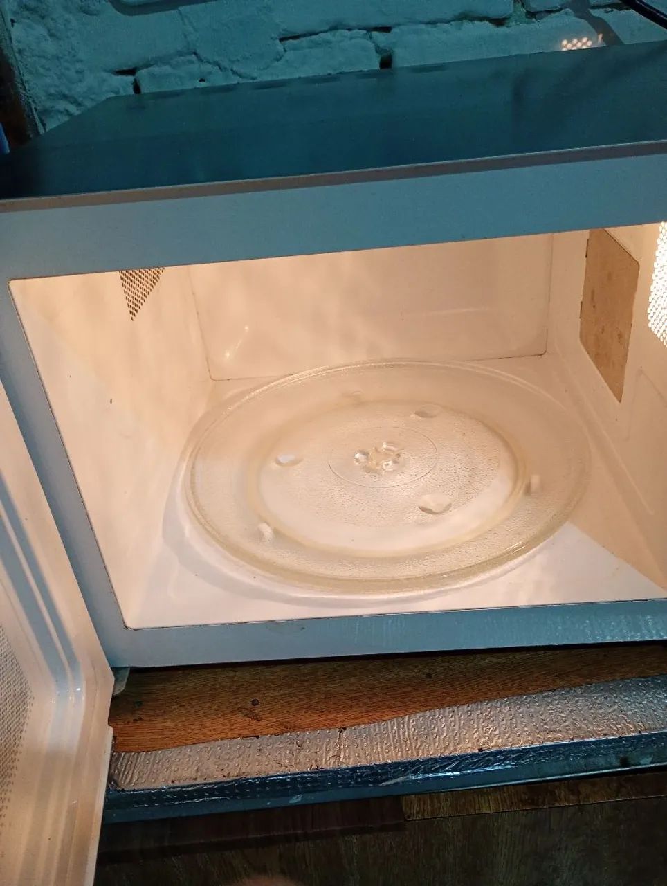 Micro ondas Eletrolux de 31 litros  - Foto 2