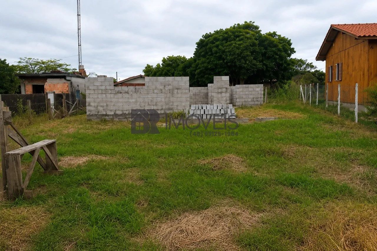 Venda - Terreno com Casa em Construção | Sambaqui - Foto 2