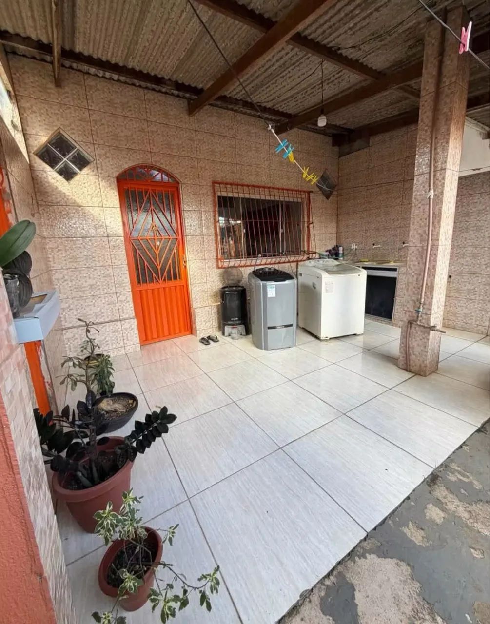 VENDO CASA NO BENGUÍ £