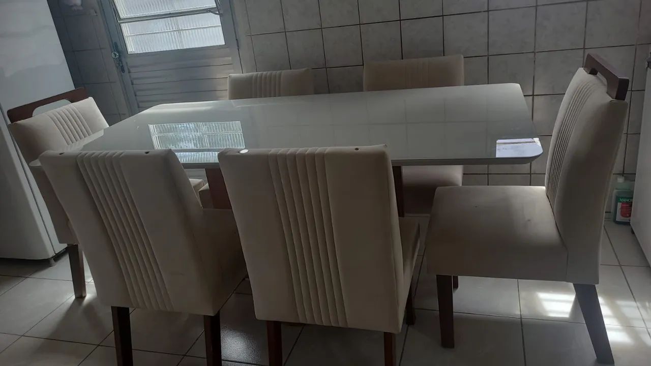 Mesa com 6 cadeiras  - Foto 5