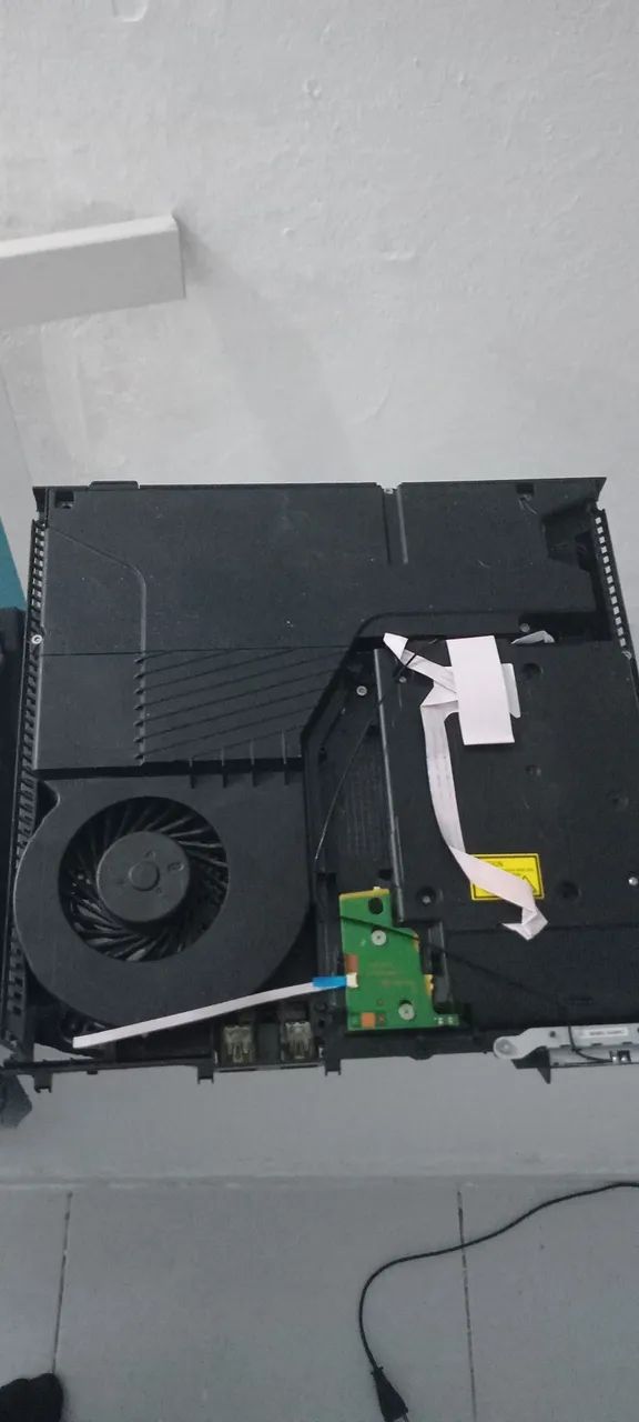 PS4 DESMONTANDO  - Foto 3