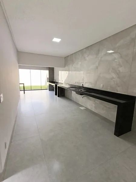 Maravilhosa casa com 3 suítes plenas e acabamento com muito requinte e bom gosto - Foto 5