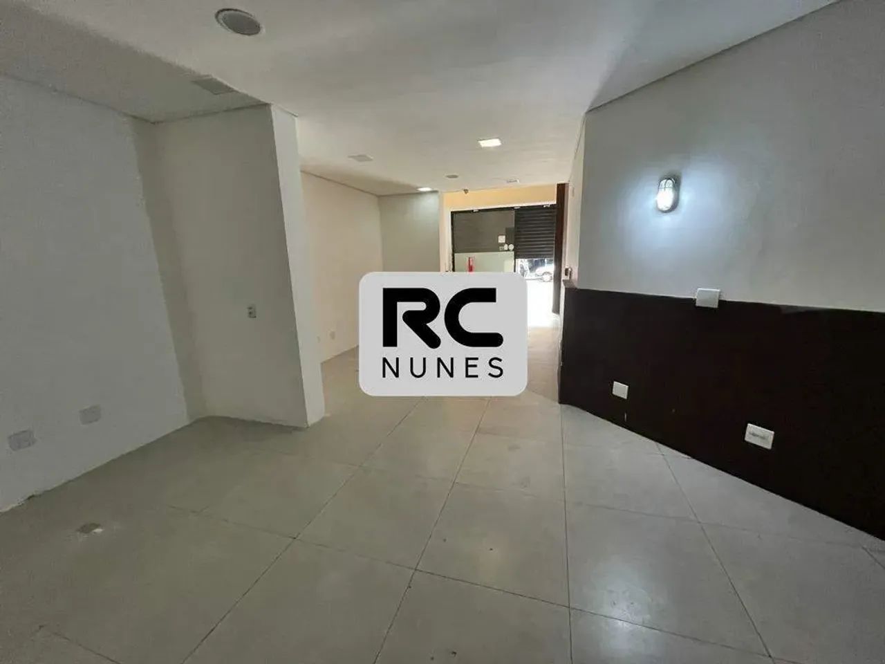 Loja com 110m² para alugar no bairro Floresta. - Foto 2