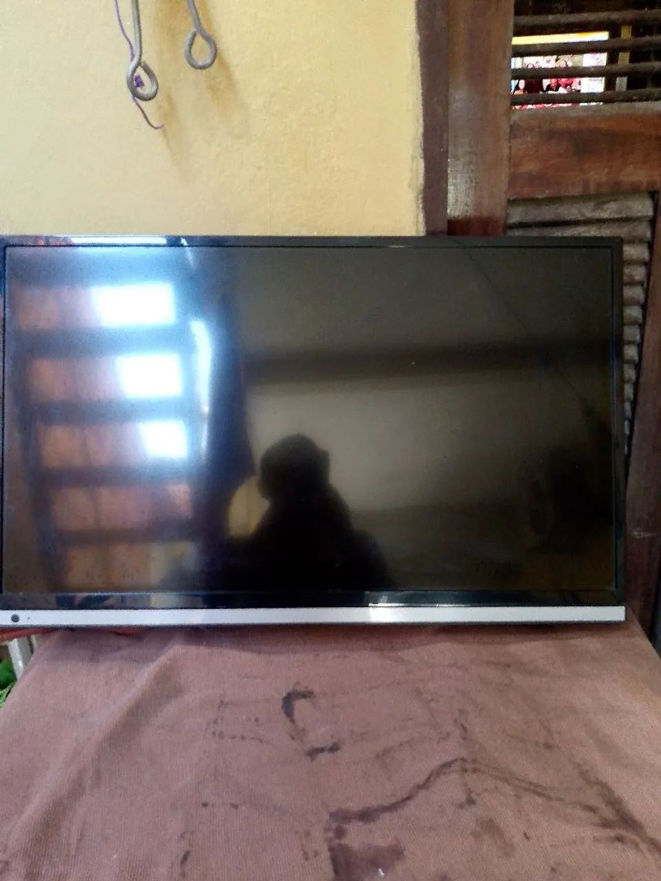Tv AOC 32' com led queimado  - Foto 5