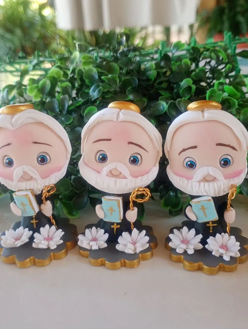 Mini Santinho São Bento em Biscuit  - Foto 4