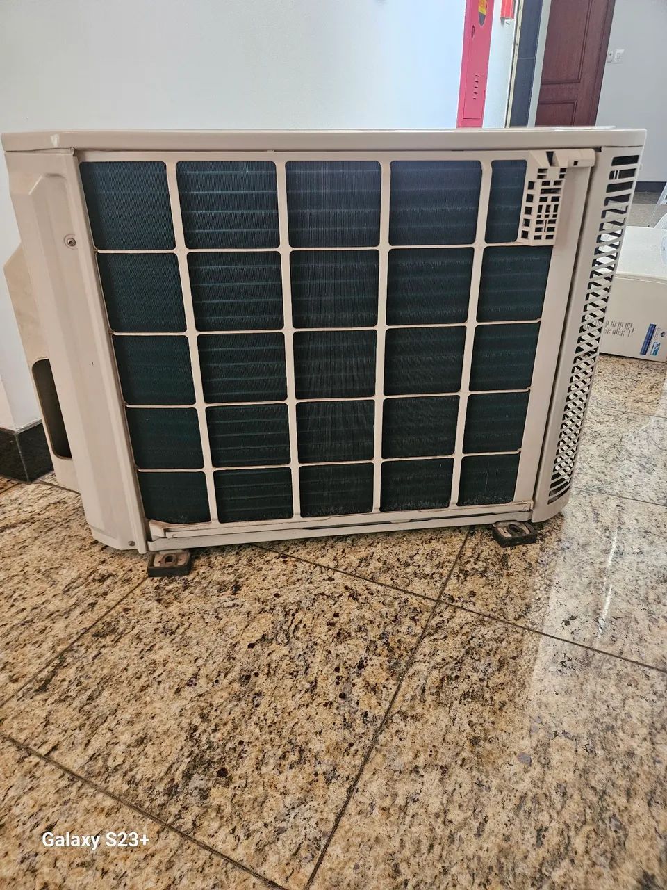 Ar condicionado Fujitsu quente e frio - Foto 6