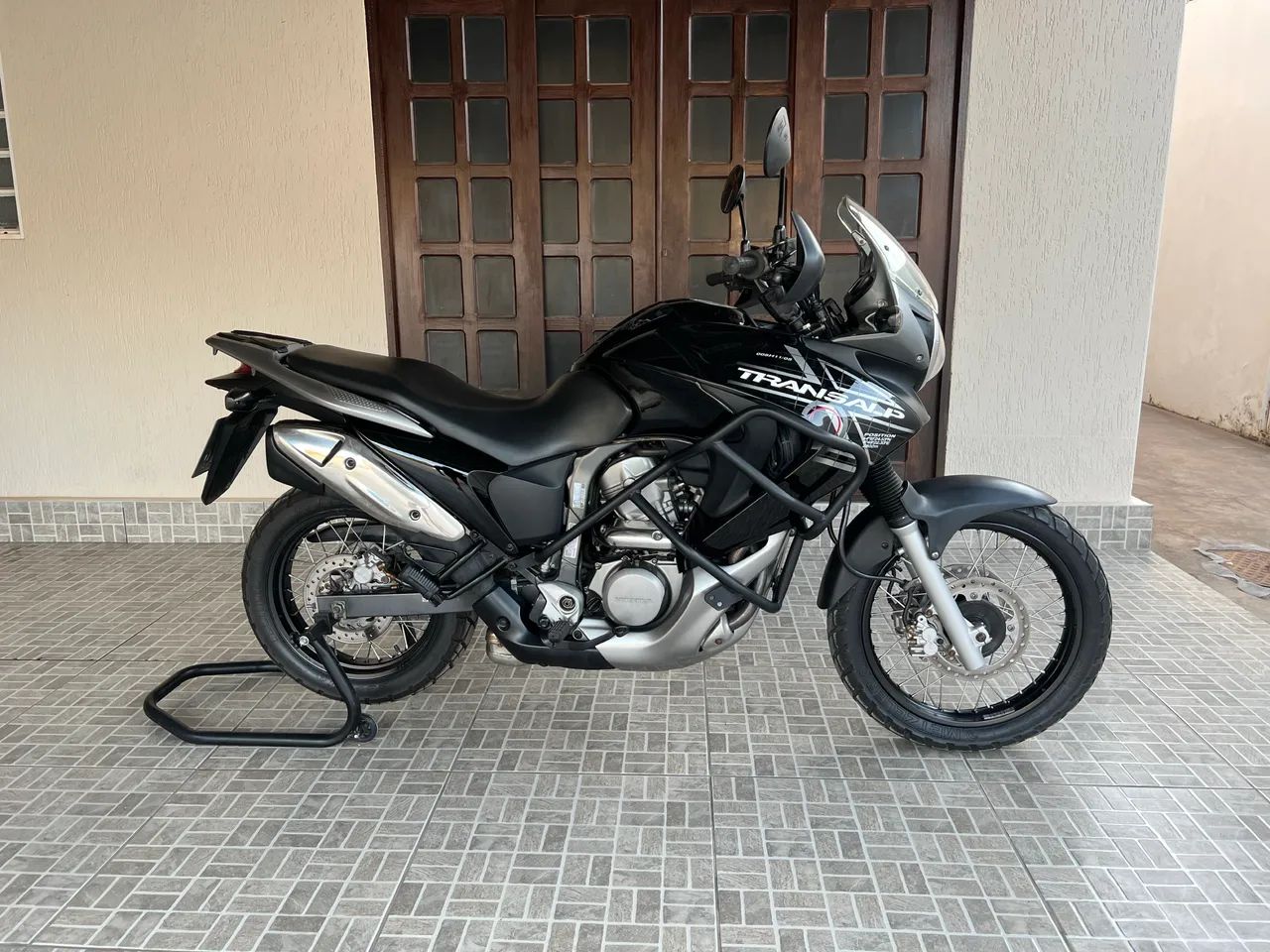 Vendo Transalp 700cc ano 2011 - Foto 2