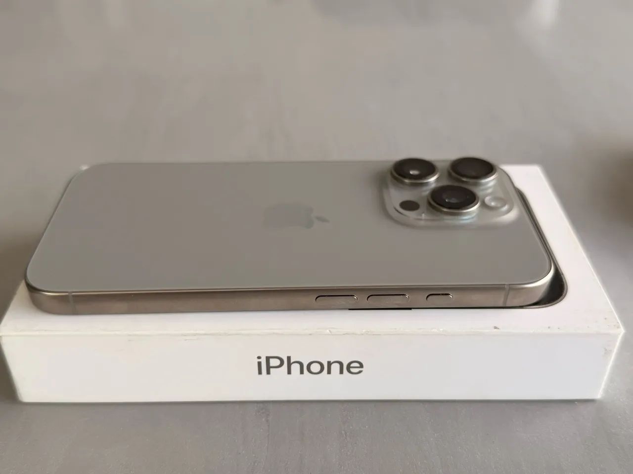 IMPERDÍVEL IPHONE 16 PRO 256 GB TITANIUM - Foto 4