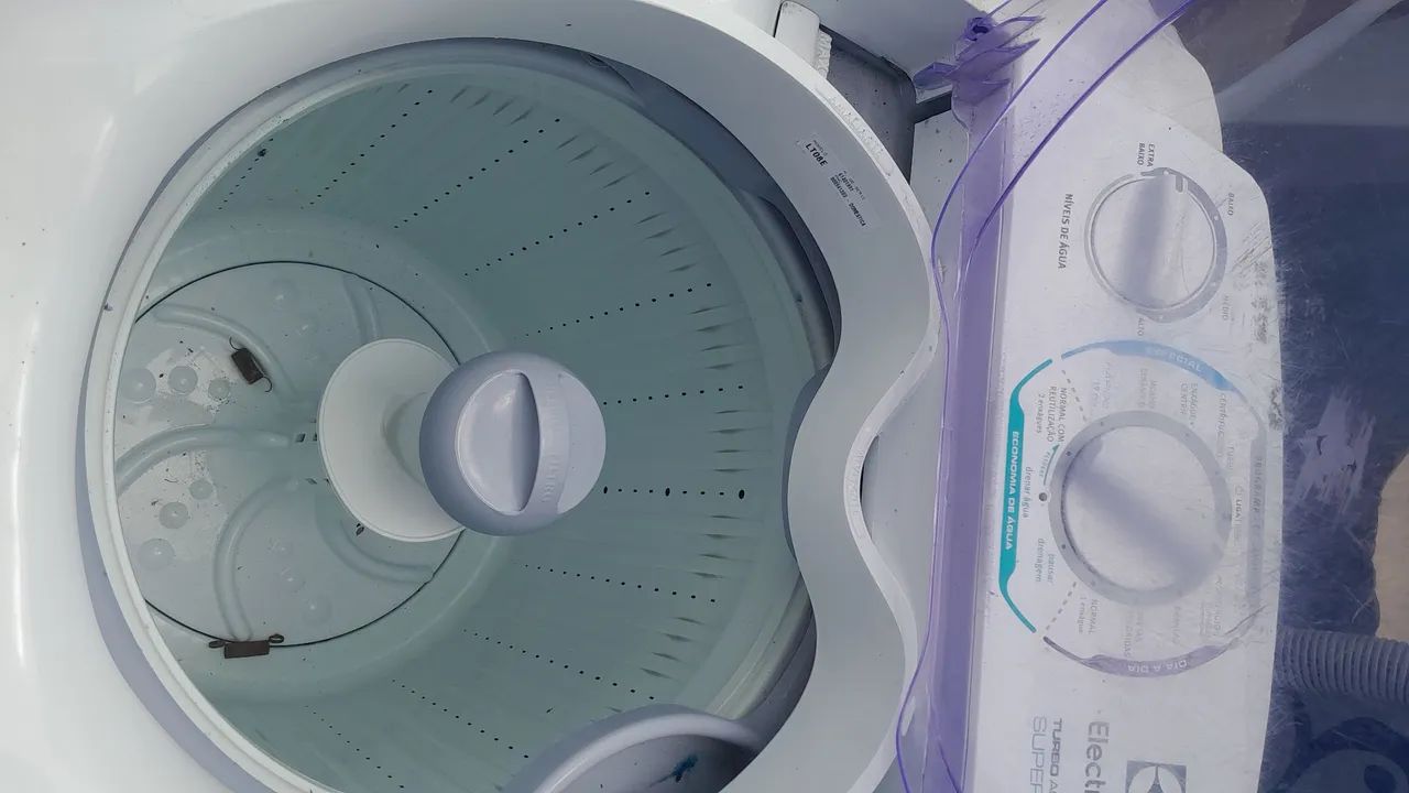 Máquina de lavar Electrolux conservada - Foto 4