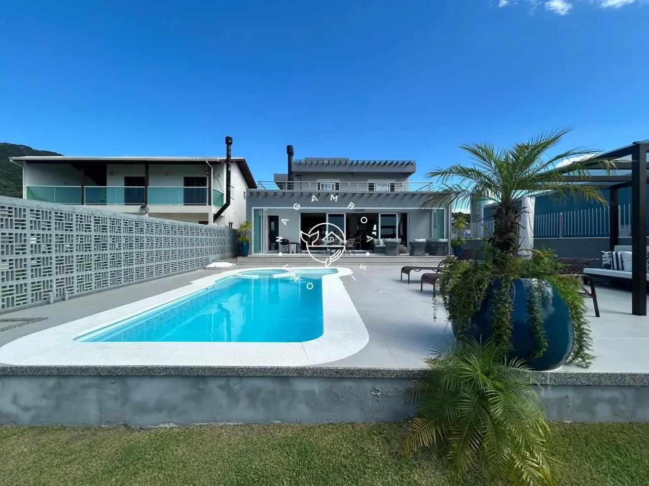 Casa à Venda Recém Construida de Alto Padrão  400m do Mar - Foto 4