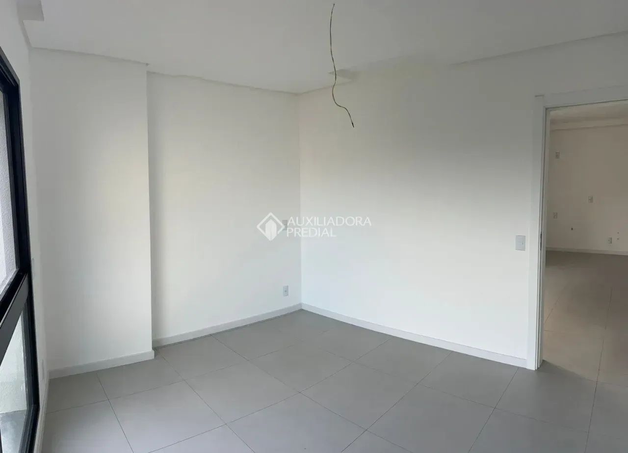 Apartamento 1 Suíte na Trindade, Florianópolis - Modernidade e Conforto no Coração da Cida