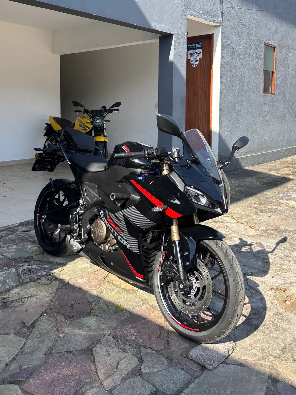 SBM 250s ZERADA OPORTUNIDADE 