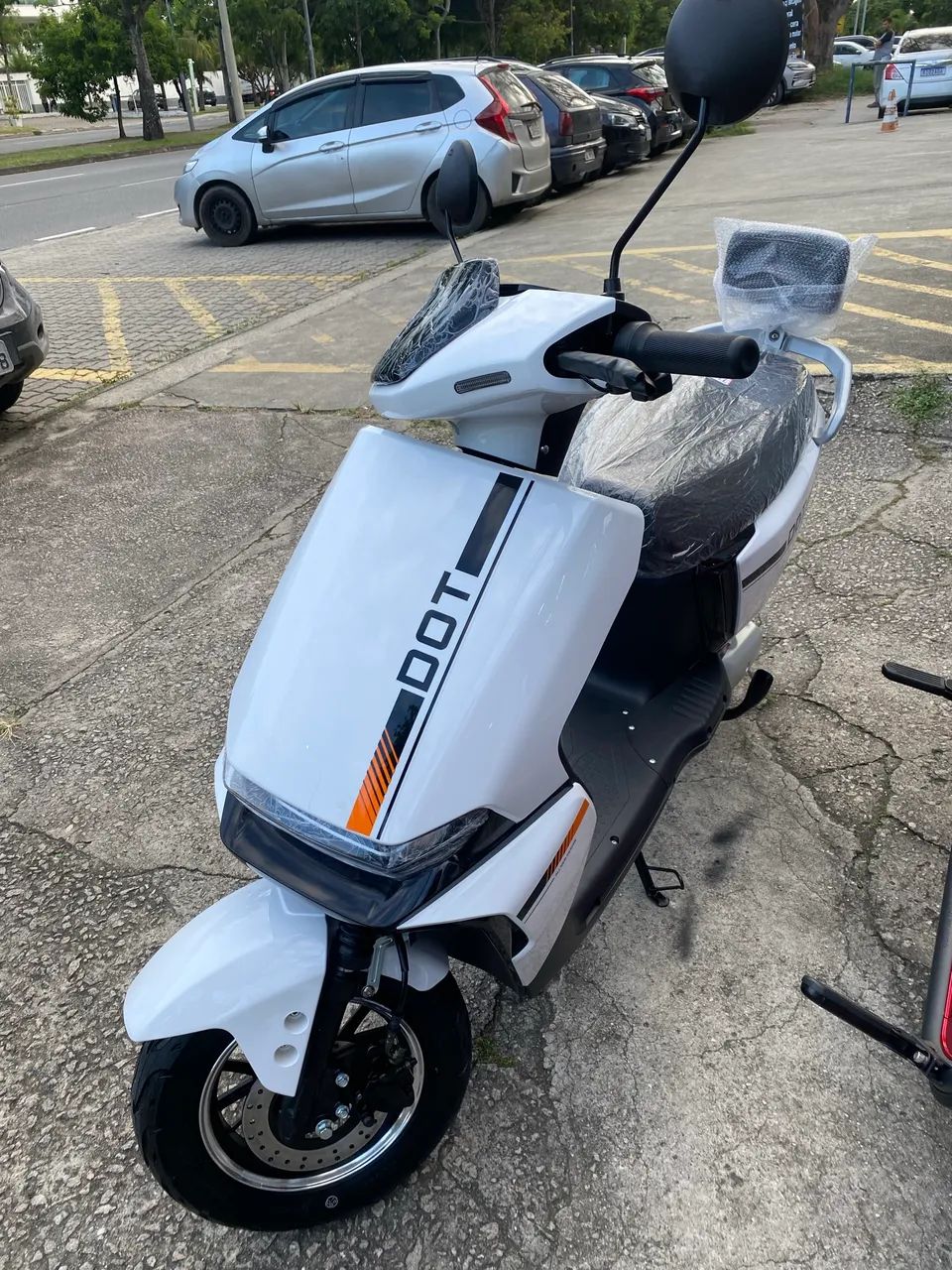 SCOOTER ELÉTRICA MODELO DOT 1000W  - Foto 2
