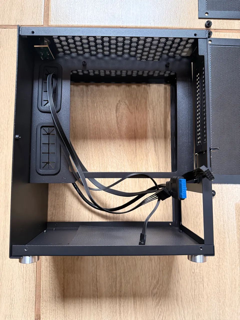 Gabinete mini itx metalfish T40 com cabo riser 4.0 - Foto 4