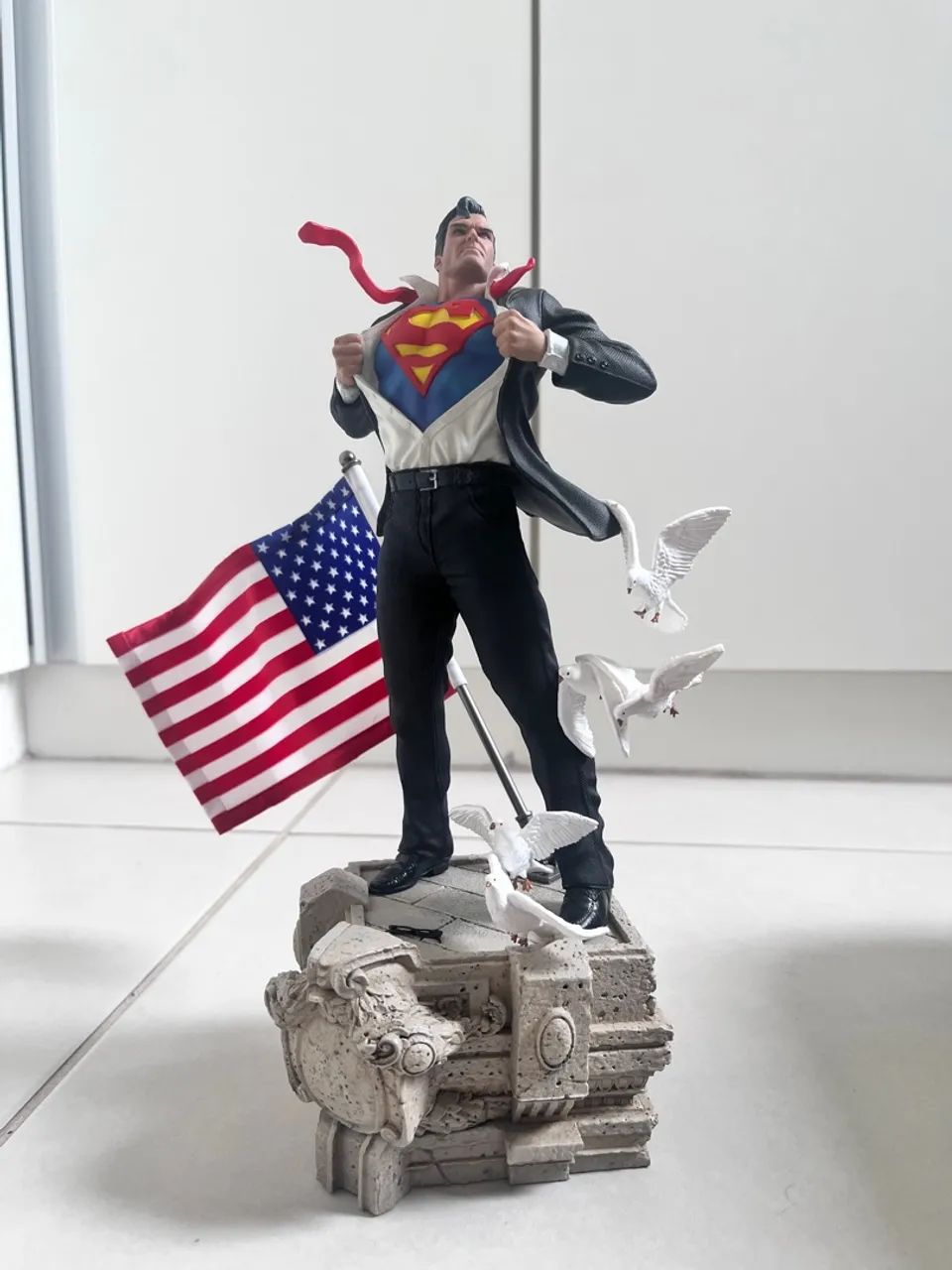 Superman - Clark Kent - 1/10 - IRON STUDIOS