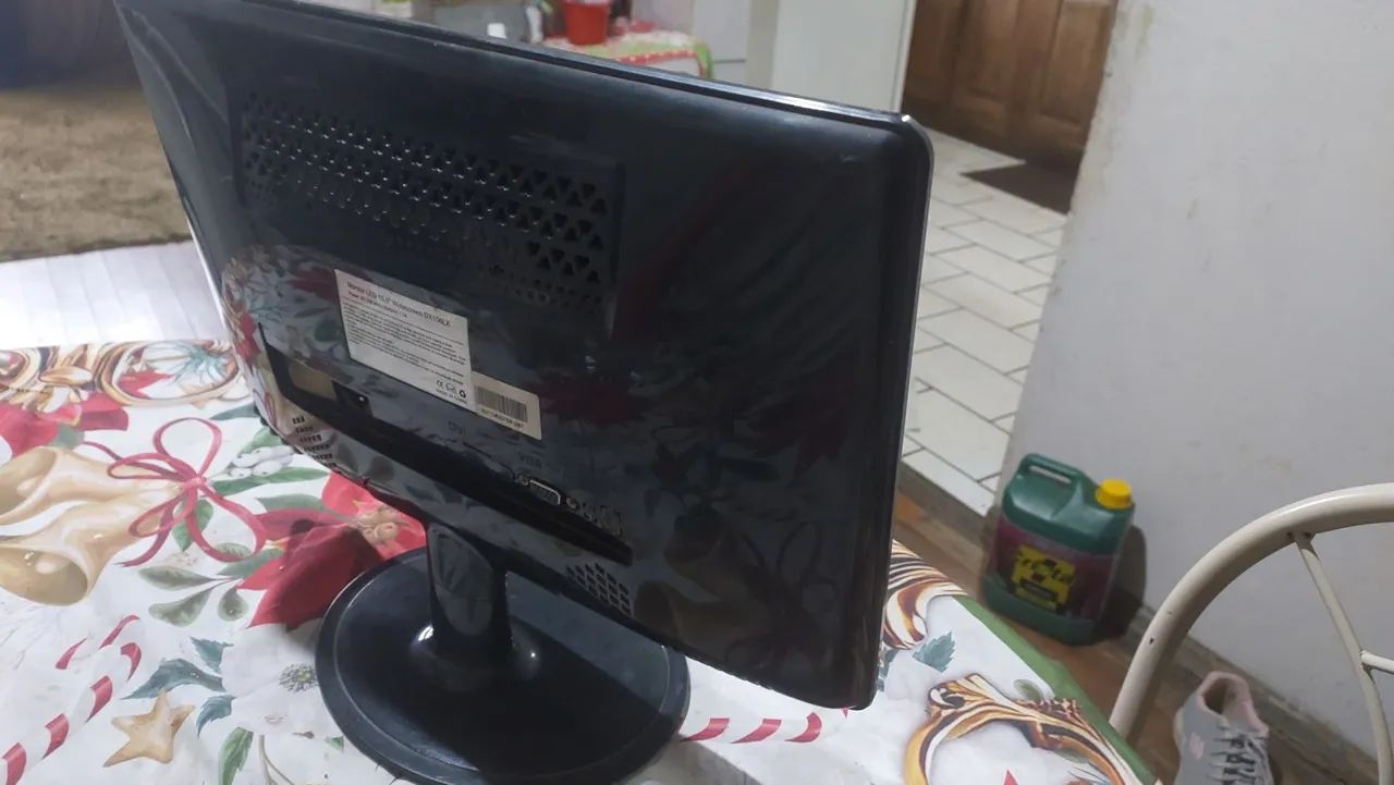 Monitor LED 15.6" Funcional + PC Gabinete (vendo separadamente também)  - Foto 3