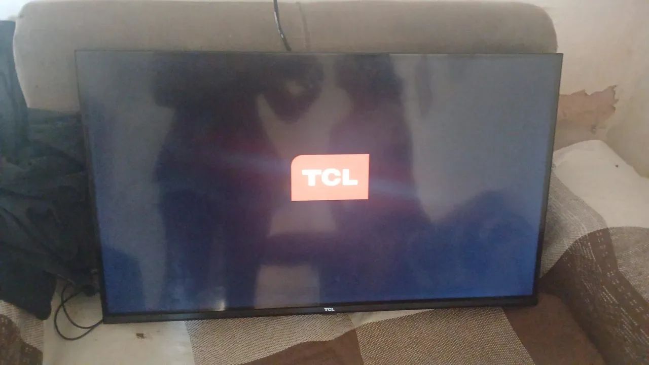 Tv TCL 32 polegadas com sistema Android  - Foto 4