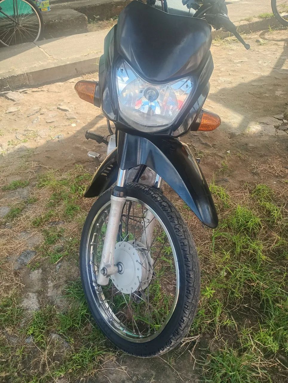 Uma moto bem conservada telefone: * - Foto 4