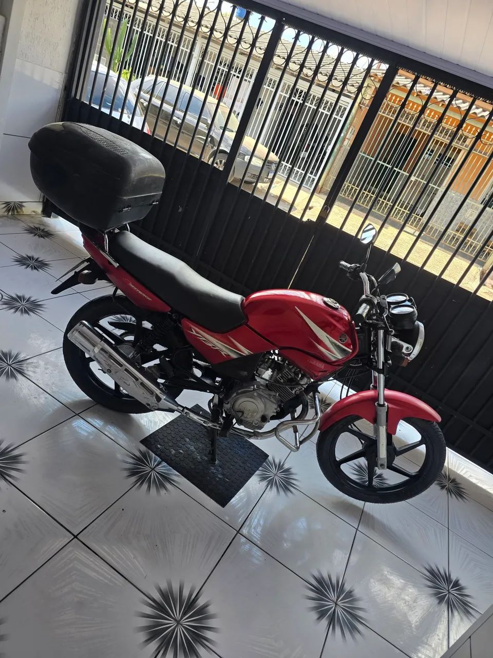 Yamaha YBR 125 - Foto 2