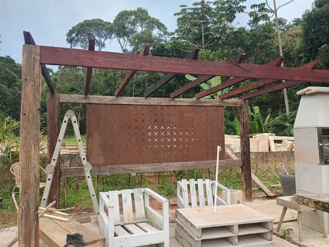 Pergolado em Madeira Maciça Rústico - Sob Medida para Seu Espaço! - Foto 2