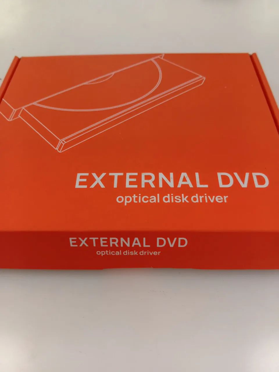 Leitor DVD externo sem uso.