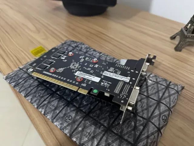 Placa de vídeo Galax GeForce 710 1gb - Foto 3