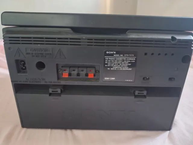 Radio Cassete e CD Sony Megabass - Foto 3