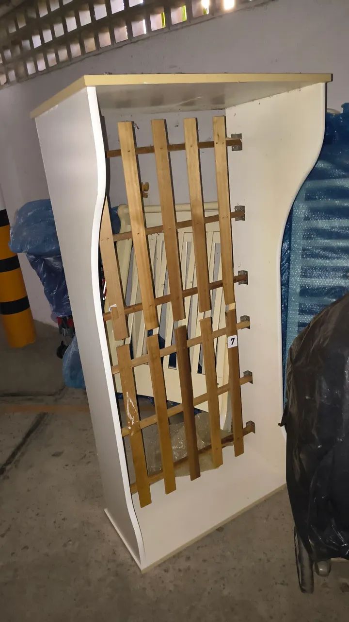 Cama infantil de madeira 