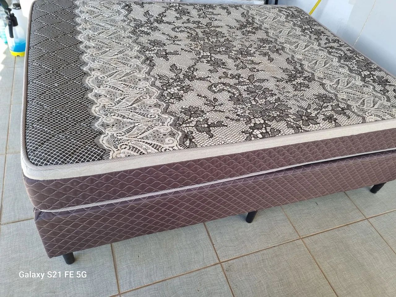 Cama Box casal colchão molas bem conservada ENTREGO  - Foto 5