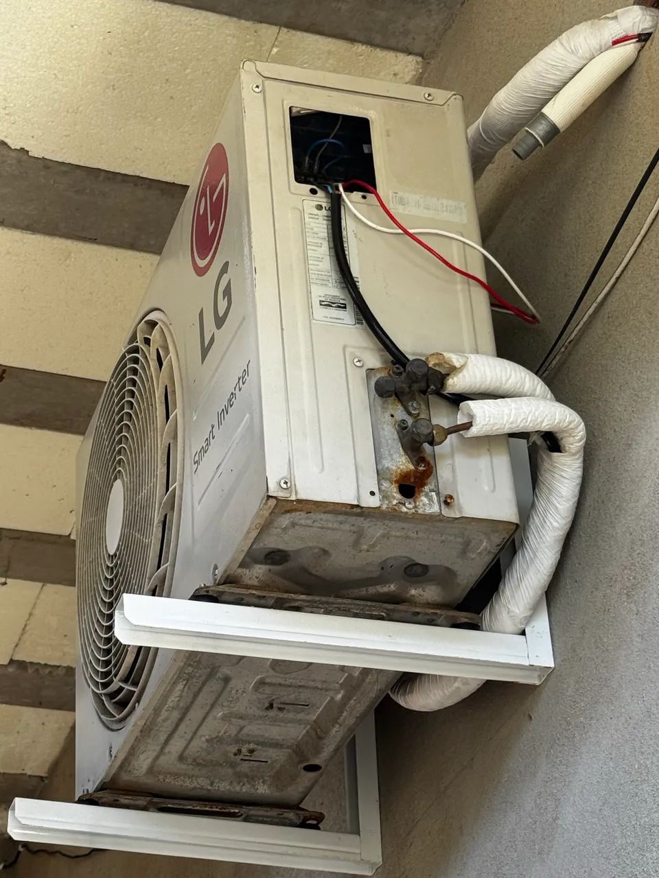 Condensadora LG Smart inverter 12mil BTUs 